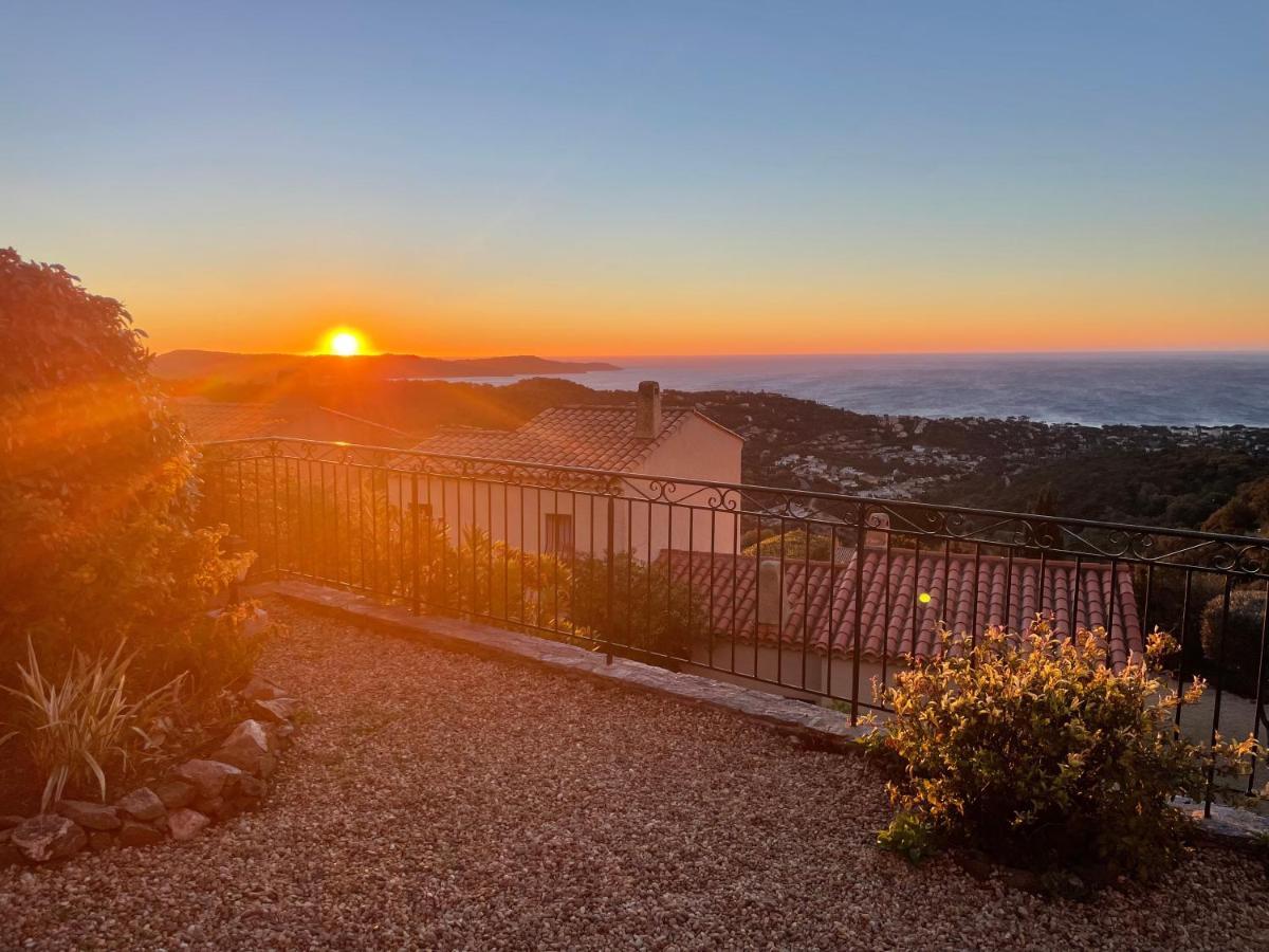 La Villa Cavalaire エクステリア 写真